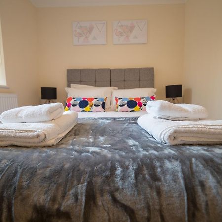 London Heathrow Serviced Apartments Ashford  Esterno foto